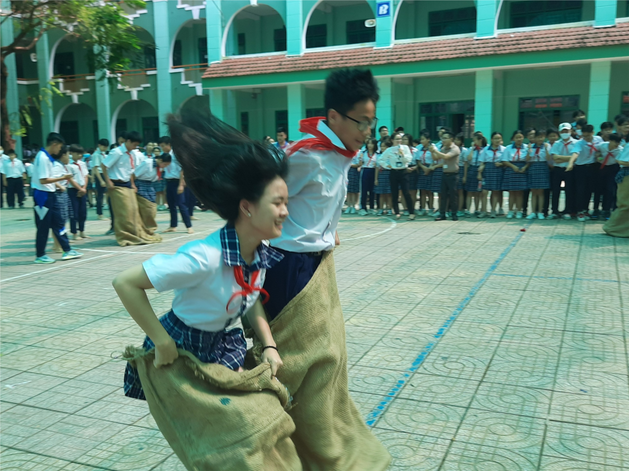 70e5c1323c48cd169459.jpg